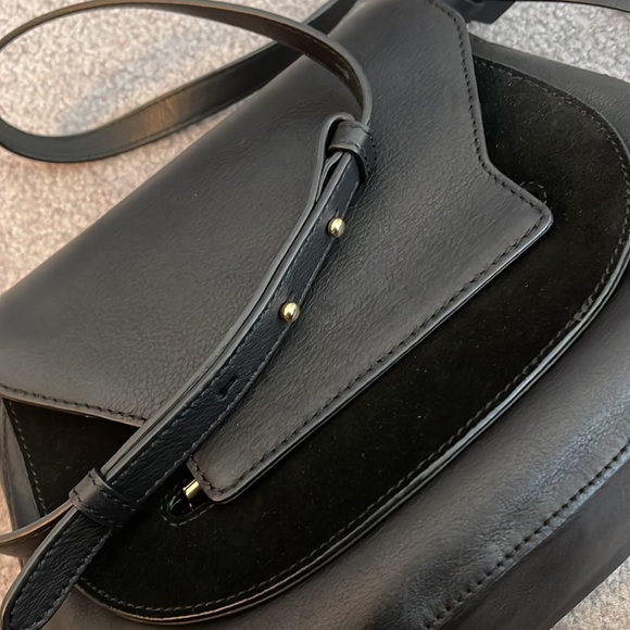 Vincent Camuto Crossbody - Picture 12 of 12